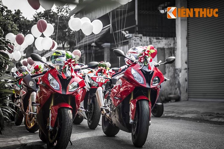 Kawasaki Ninja H2, Ducati 1299 Panigale S, Yamaha YZF-R1M, BMW S1000RR, Honda CBR1000RR SP và BMW Hp4 là những cái tên đình đám trong làng  siêu môtô tại Việt Nam hiện nay mà các tín đồ đam mê tốc độ mong muốn sở hữu.